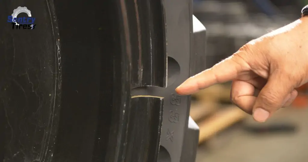 Lock Ring Slit